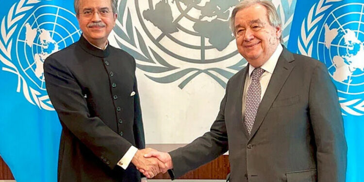 پاکستانی مندوب کی یو این سیکرٹری جنرل سے ملاقات، خطے میں کشیدگی کم کرنے پر گفتگو