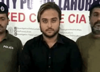 پولیس یونیفارم کی تضحیک کا معاملہ، ٹک ٹاکر کاشف ضمیر کیخلاف مقدمہ درج