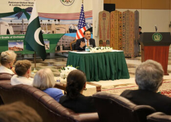 فیلڈ مارشل عاصم منیر کا واشنگٹن میں تھنک ٹینکس و میڈیا سے اہم مکالمہ