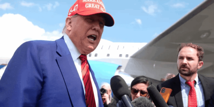 امریکا ایران پر حملہ کب کرے گا؟ ٹرمپ نے ڈیڈلائن دے دی