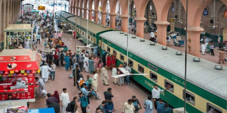 پاکستان ریلوے کا عید پر کرایوں میں 20 فیصد کمی کا اعلان، نوٹیفکیشن جاری