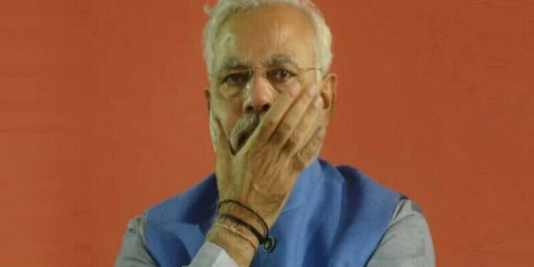 دنیا کی سب سے بڑی نام نہاد جمہوریت کے سربراہ نے اپنے اختیارات فوج کے حوالے کر دیے