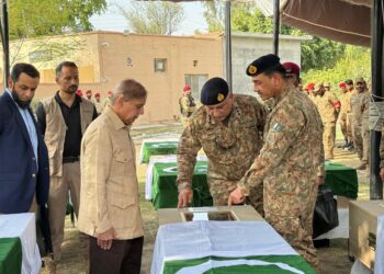 ‏وزیر اعظم محمد شہباز شریف اور فیلڈ مارشل سید عاصم منیر، چیف آف آرمی اسٹاف کا دورہ بنوں!