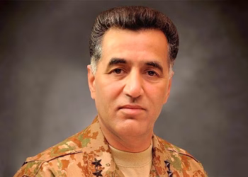 کورٹ مارشل میں لیفٹیننٹ جنرل (ر) فیض حمید کو چارج شیٹ کردیا گیا