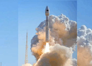 پاکستان کا پہلا ہائپر اسپیکٹرل سیٹلائٹ خلا میں روانہ