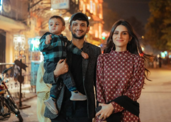 معاذ صفدر رجب بٹ کی نقل کرنے پر ٹرولنگ کا شکار