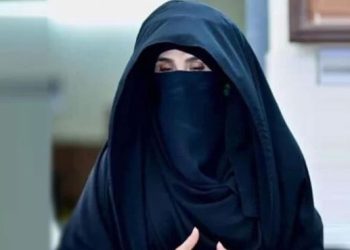 بشرٰی بی بی پارٹی قیادت سے ناراض، اجلاس میں شریک نہیں ہوئیں