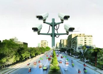 کراچی (13 نومبر 2025): بلاول ہاؤس کے قریب سیف سٹی پروجیکٹ کے کیمروں کیلیے لگایا گیا ڈسٹری بیوشن باکس چوری کر لیا گیا۔