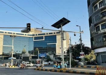 کراچی میں بھاری بھرکم ای چالان سے پریشان عوام کو کچھ ریلیف ملنے کا امکان