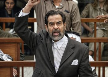 30 دسمبر شہادتِ صدام حسین کا دن نہ جُھکنے والوں کو تاریخ سلام کرتی ہے!