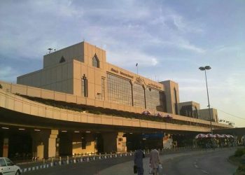 کراچی ایئر پورٹ آنے والے شہریوں پر نئی پابندی لگانے کا فیصلہ