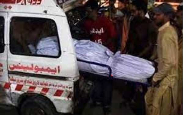 ٹرین کی ٹکر سے موٹر سائیکل سوار میاں بیوی اور دوسالہ بیٹی جاں بحق